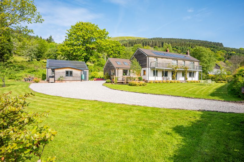 Front Elevation- click for photo gallery